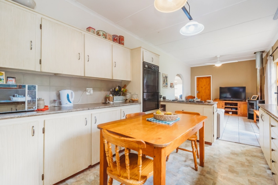 4 Bedroom Property for Sale in Denver Park Western Cape